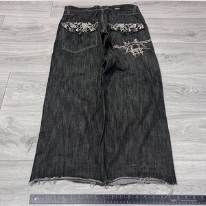 Super dope South Pole type pants🫡